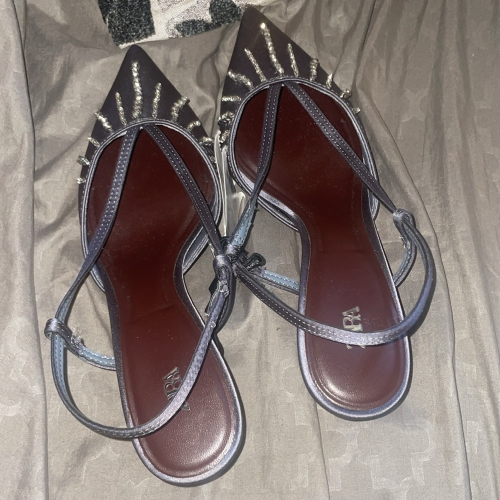 Sold ✨Host Pick✨ Zara RHINESTONE SLING BACK HEELS - Picture 11 of 15